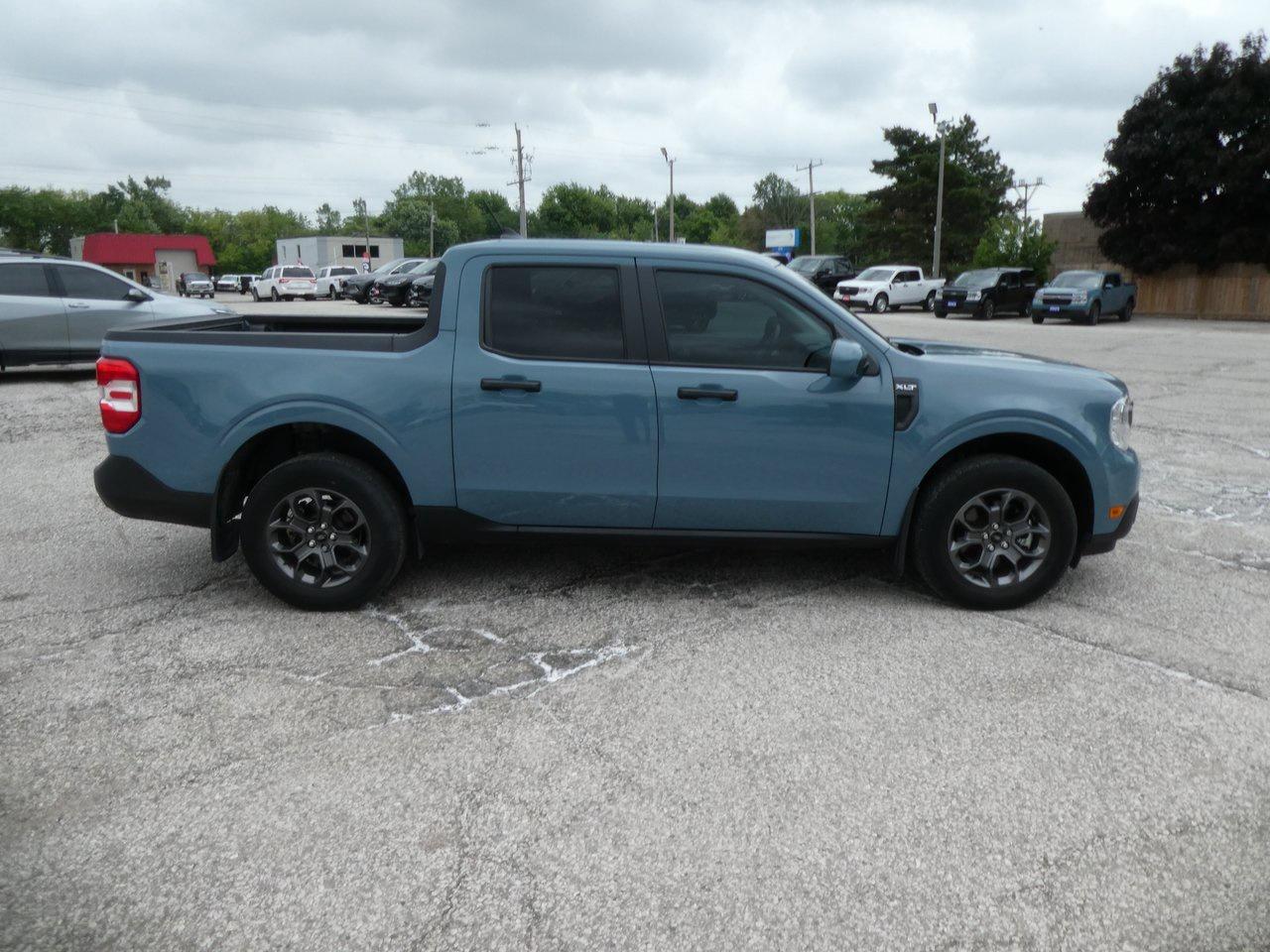 2023 Ford Maverick XLT | Heated Seats | Heated Steering | Backup Cam | Photo