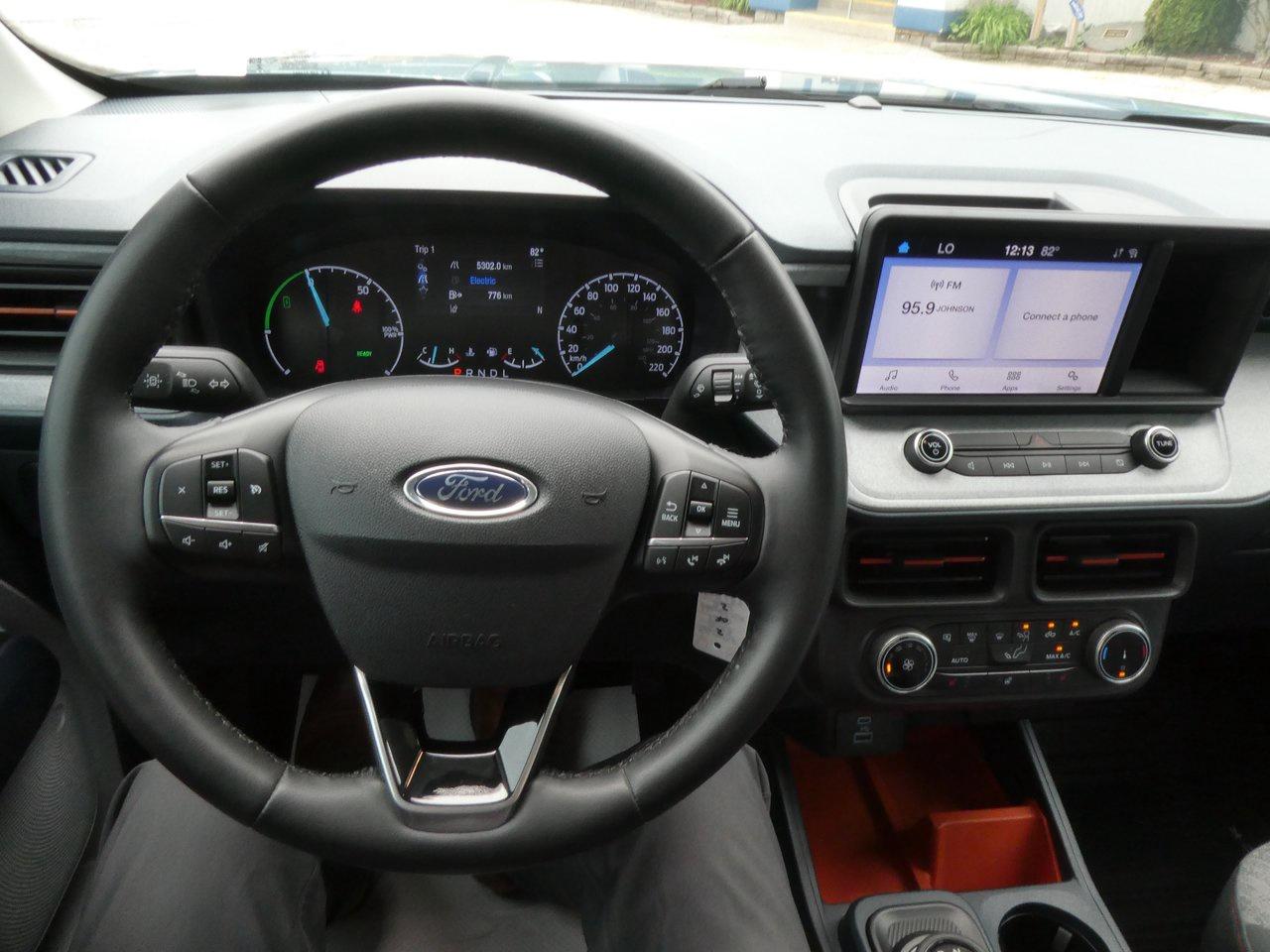 2023 Ford Maverick XLT | Heated Seats | Heated Steering | Backup Cam | Photo