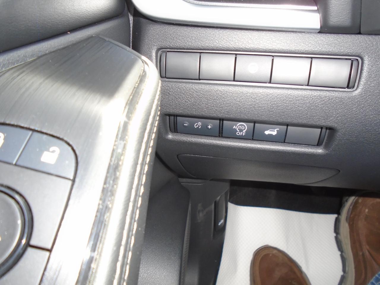 2024 Nissan Rogue SV PREMIIUM Photo