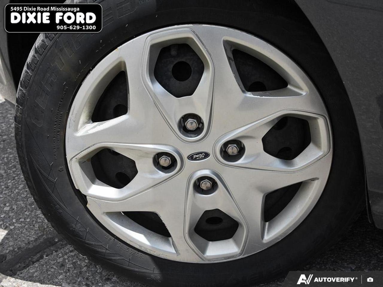 2011 Ford Fiesta SE Photo