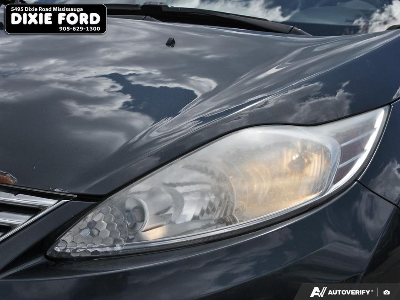 2011 Ford Fiesta SE Photo