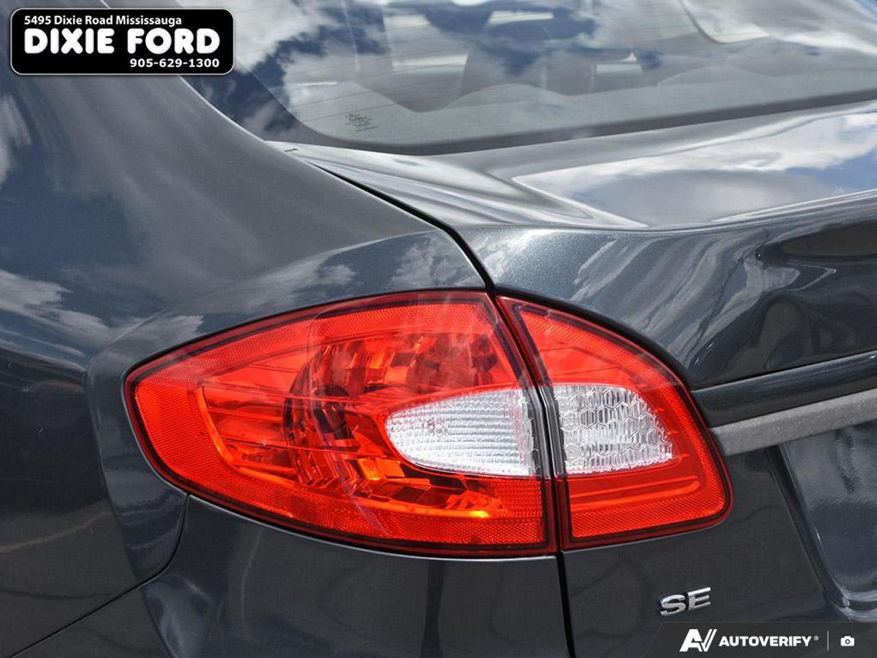 2011 Ford Fiesta SE Photo