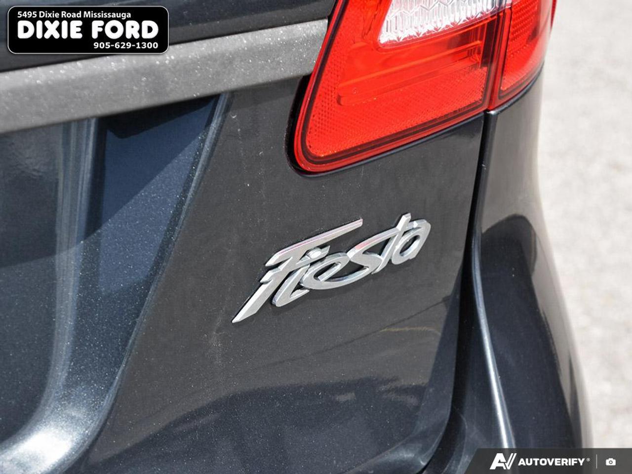 2011 Ford Fiesta SE Photo