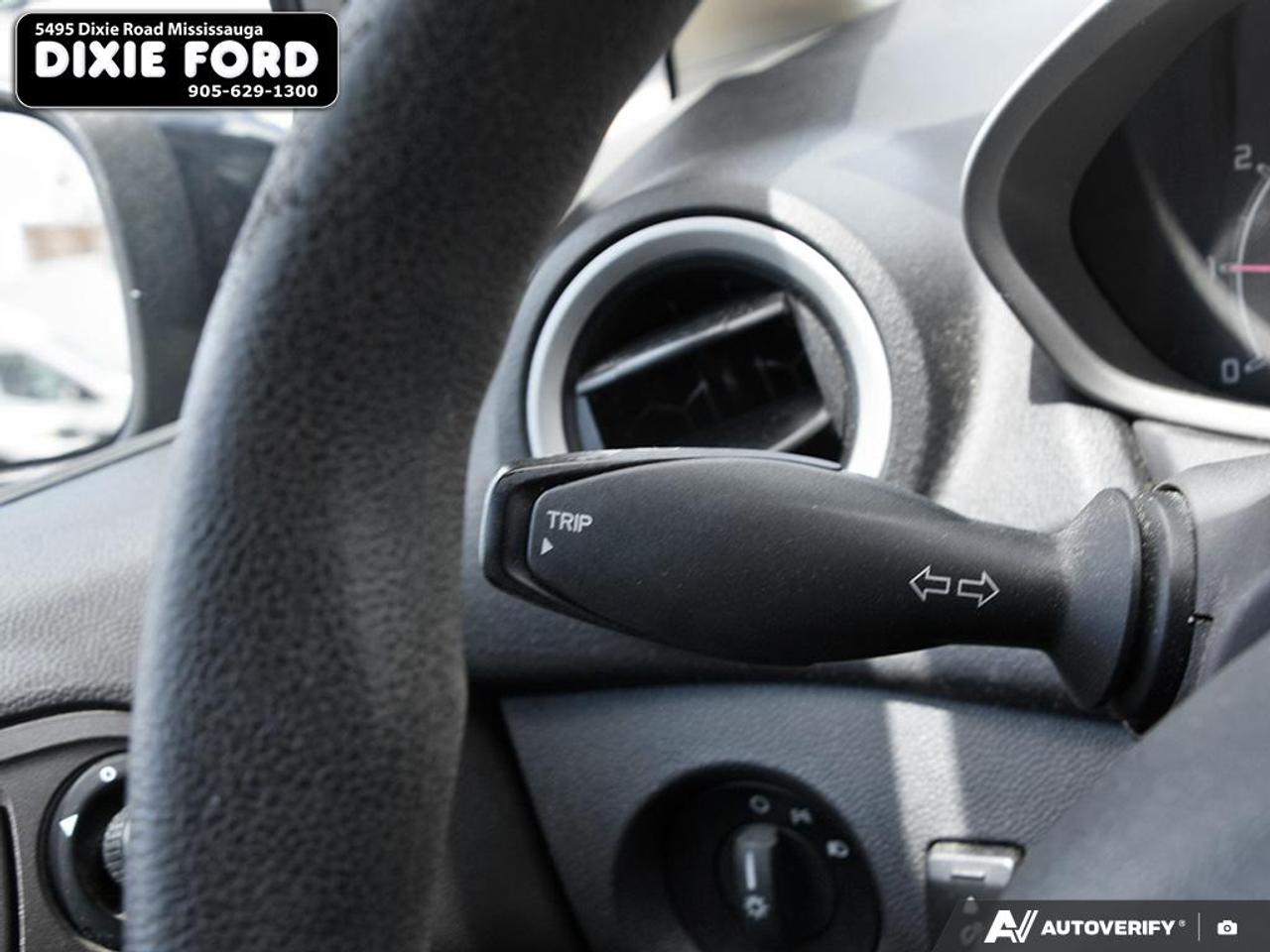 2011 Ford Fiesta SE Photo