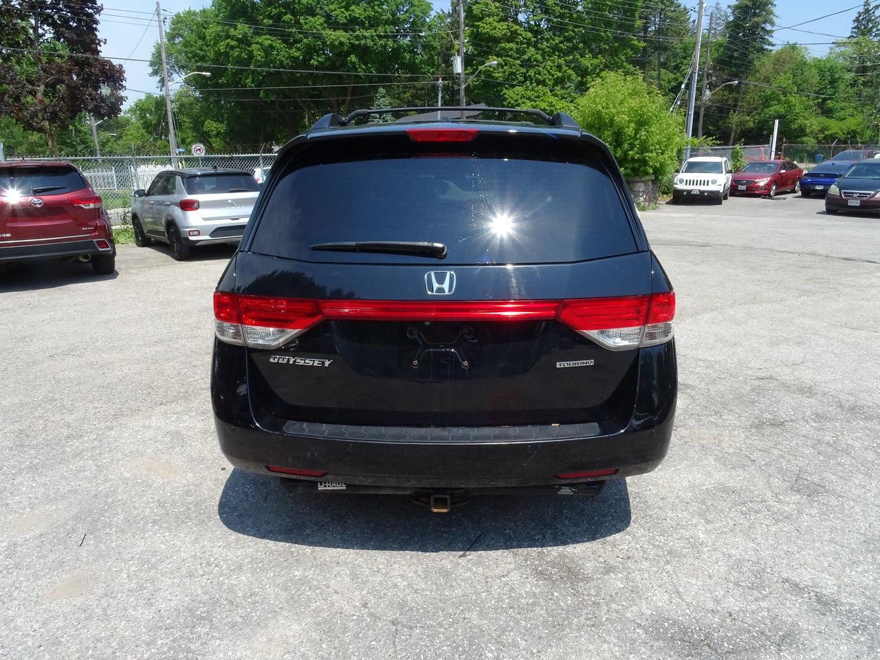 2017 Honda Odyssey Touring Photo
