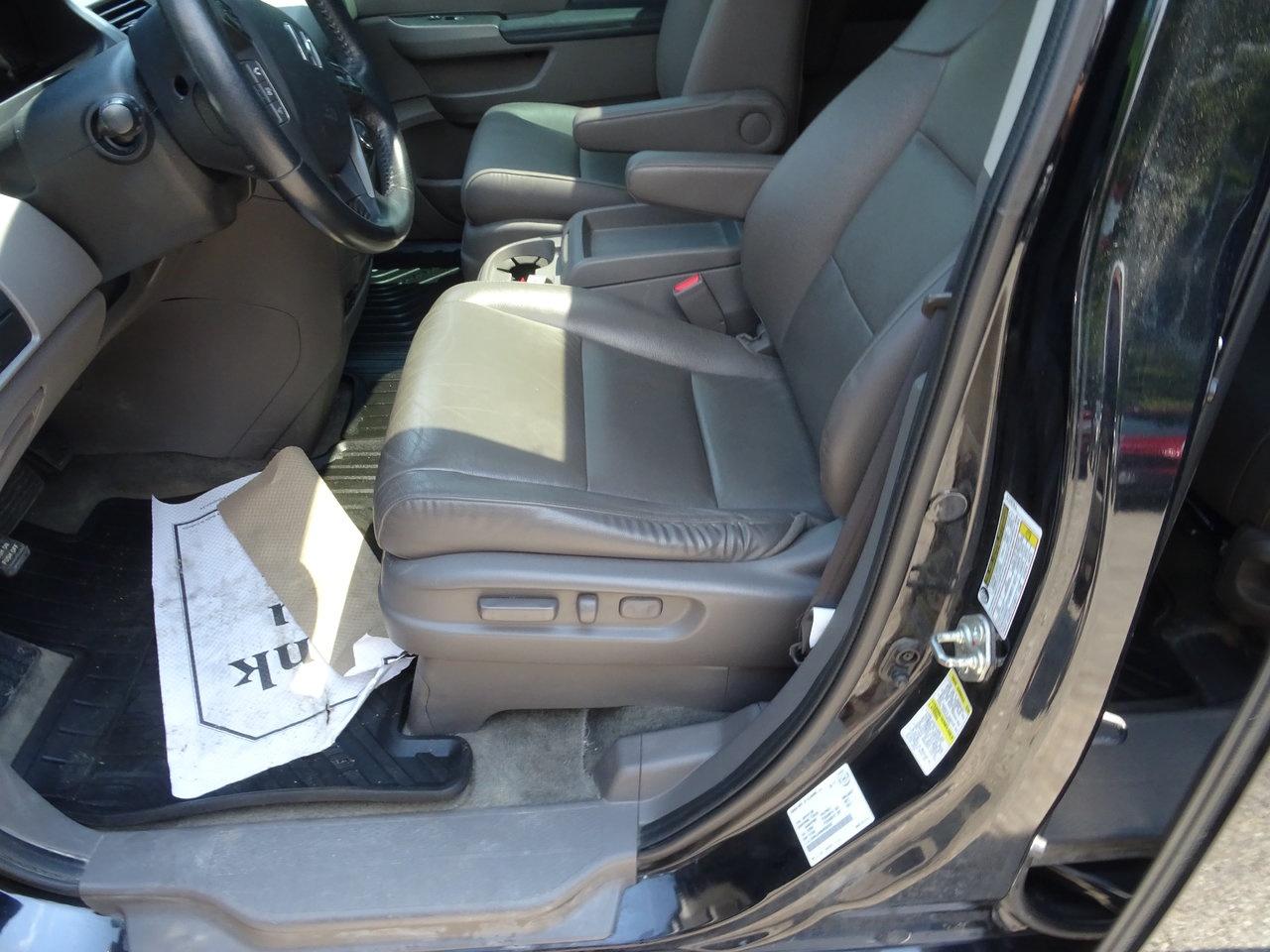 2017 Honda Odyssey Touring Photo