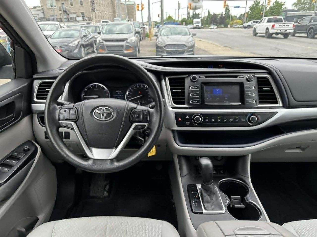 2015 Toyota Highlander LE - Photo #20