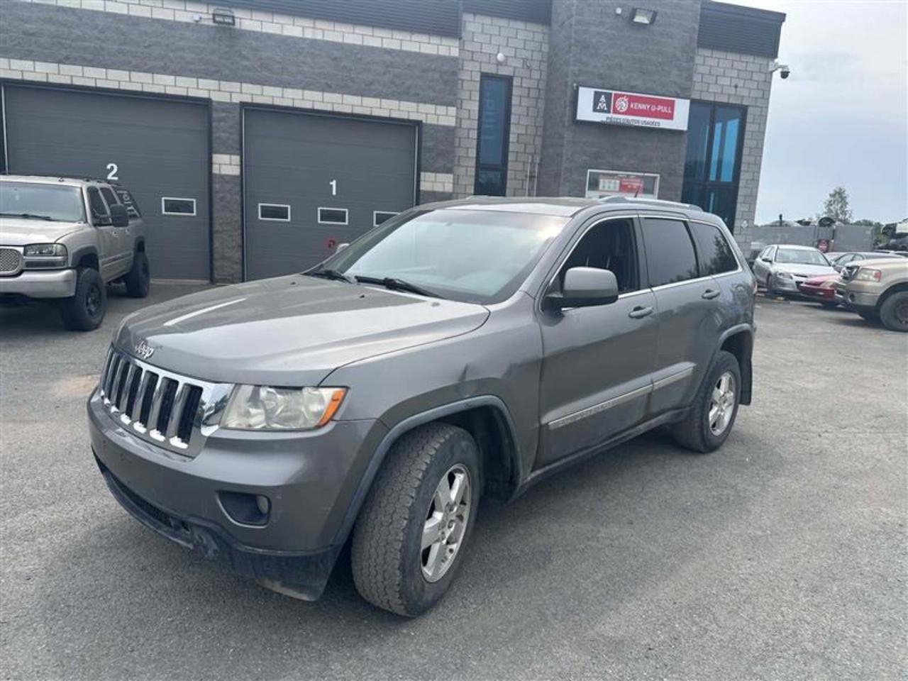 Used 2012 Jeep Grand Cherokee Laredo for sale in Drummondville, QC