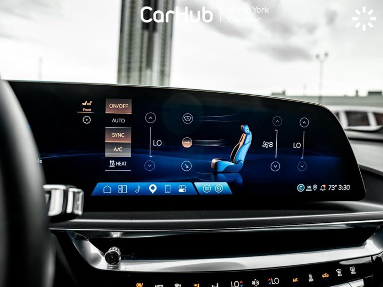 2024 Cadillac LYRIQ Tech Panoroof Heated Seats Navi Apple CarPlay Android Auto Photo