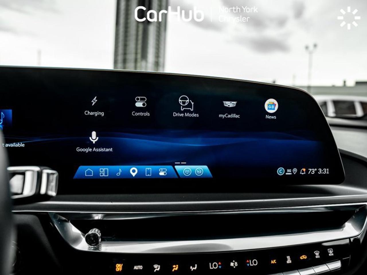 2024 Cadillac LYRIQ Tech Panoroof Heated Seats Navi Apple CarPlay Android Auto Photo