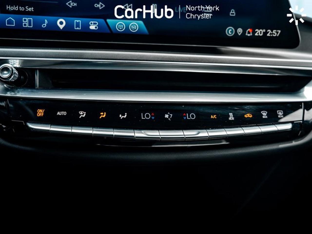 2024 Cadillac LYRIQ Tech Panoroof Heated Seats Navi Apple CarPlay Android Auto Photo