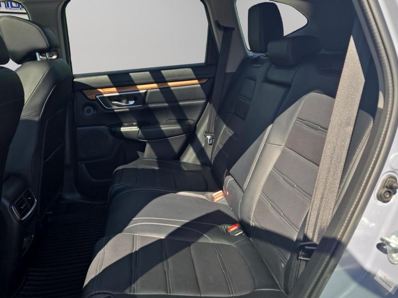 2021 Honda CR-V Touring Photo