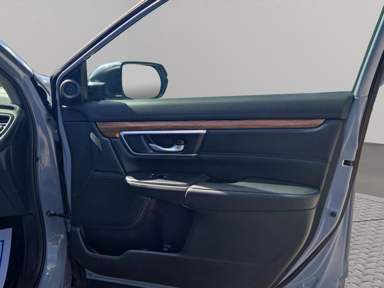 2021 Honda CR-V Touring Photo