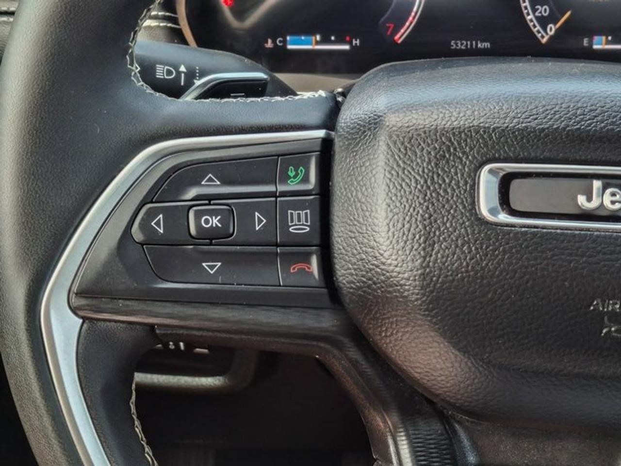 2024 Jeep Grand Cherokee Altitude 4X4 | Leather/Suede | Sunroof | Tow Pkg | Remote Start | Power Liftgate | and More ! Photo