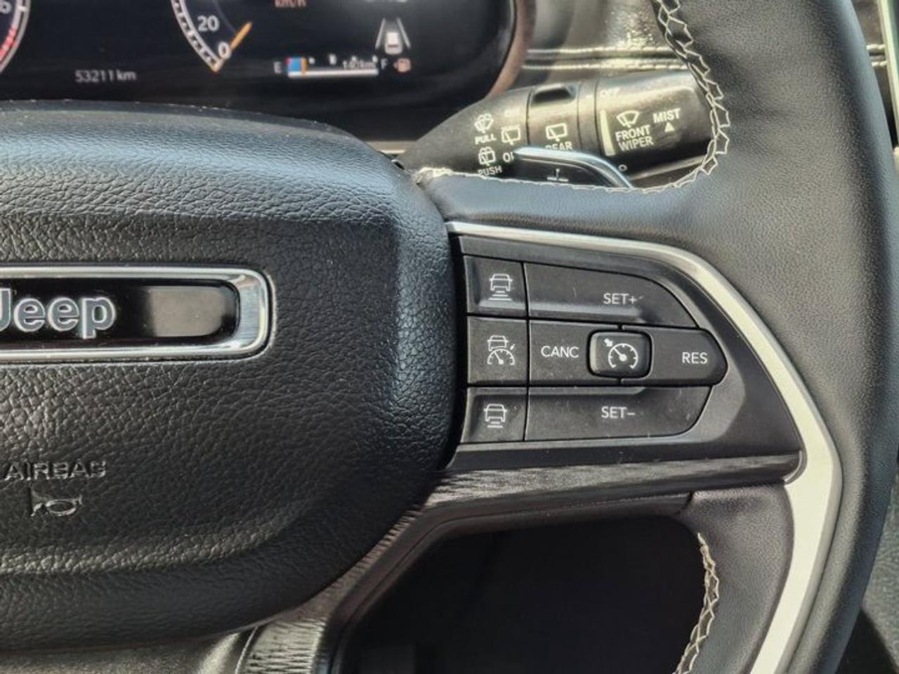 2024 Jeep Grand Cherokee Altitude 4X4 | Leather/Suede | Sunroof | Tow Pkg | Remote Start | Power Liftgate | and More ! Photo