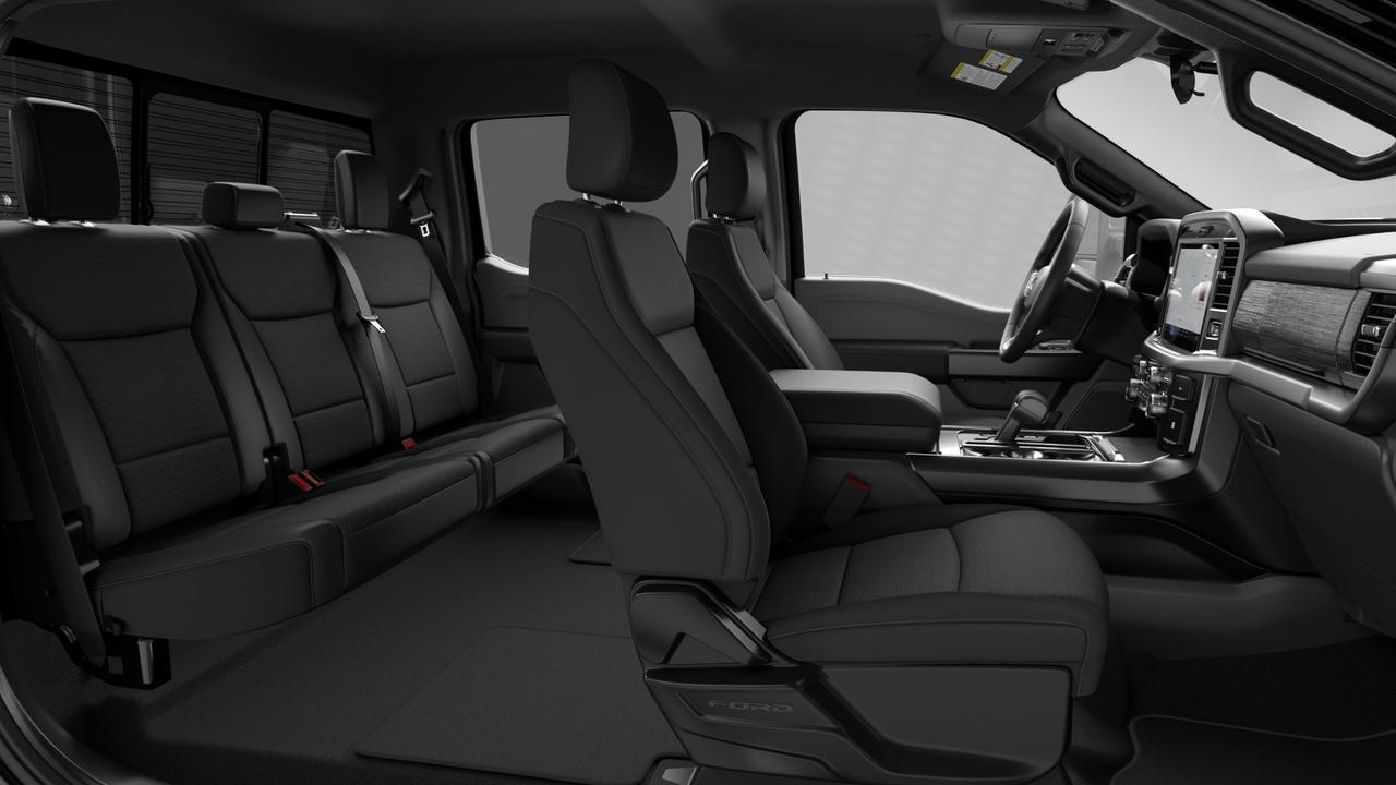 2026 Ford F-150 4x4 SuperCrew-145 Photo3