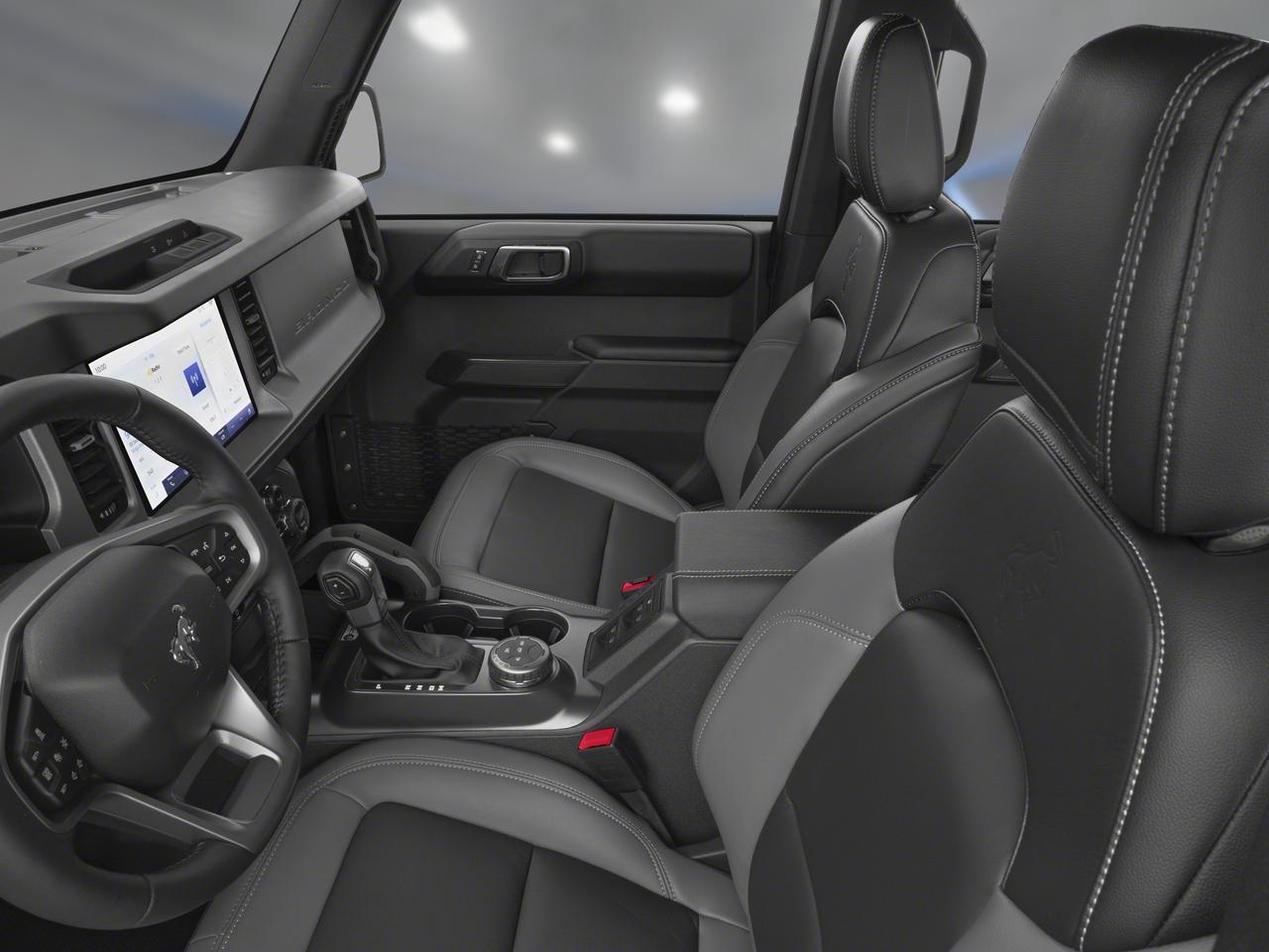 2026 Ford Bronco Outer Banks Photo