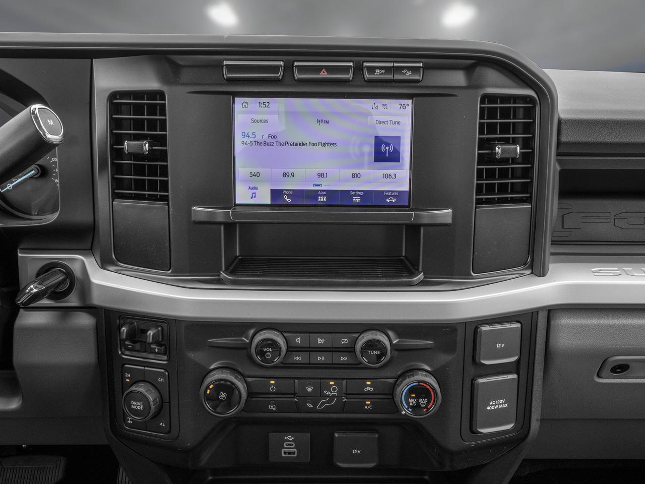 2026 Ford F-350 Super Duty SRW XLT Photo