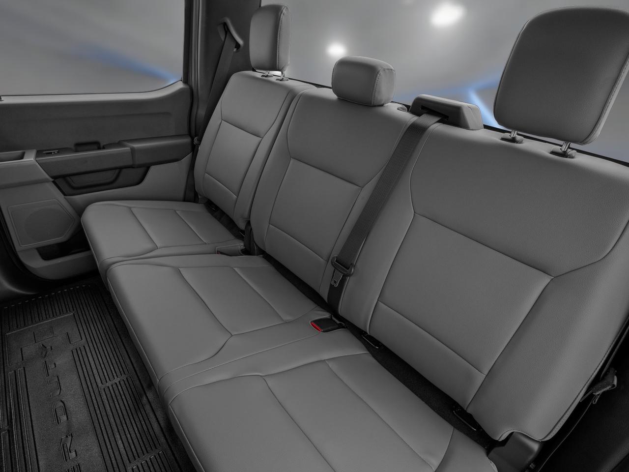 2026 Ford F-350 Super Duty SRW XLT Photo