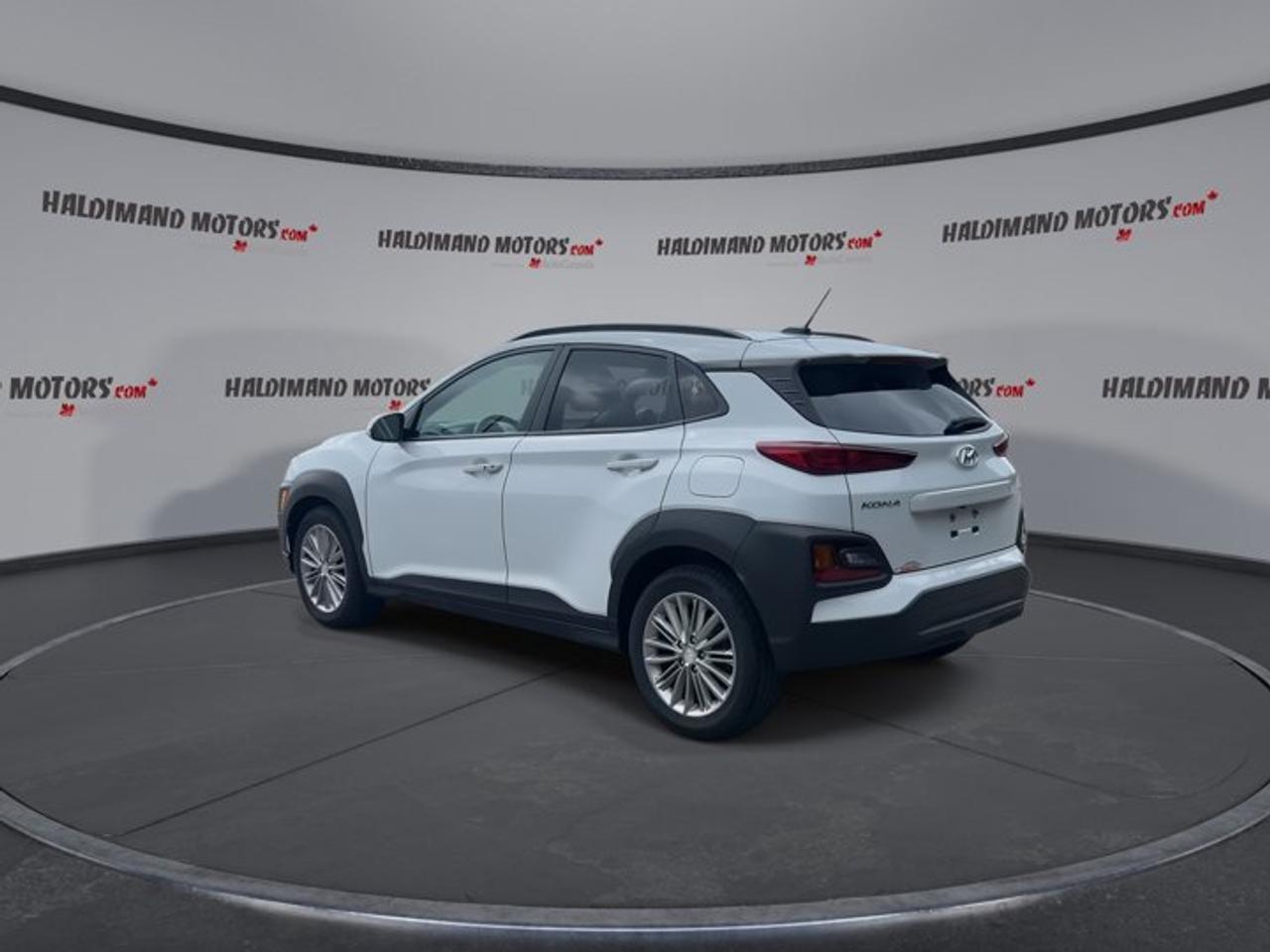 2018 Hyundai KONA Luxury AWD | No Accidents | Leather Seats | Heated Steering Photo