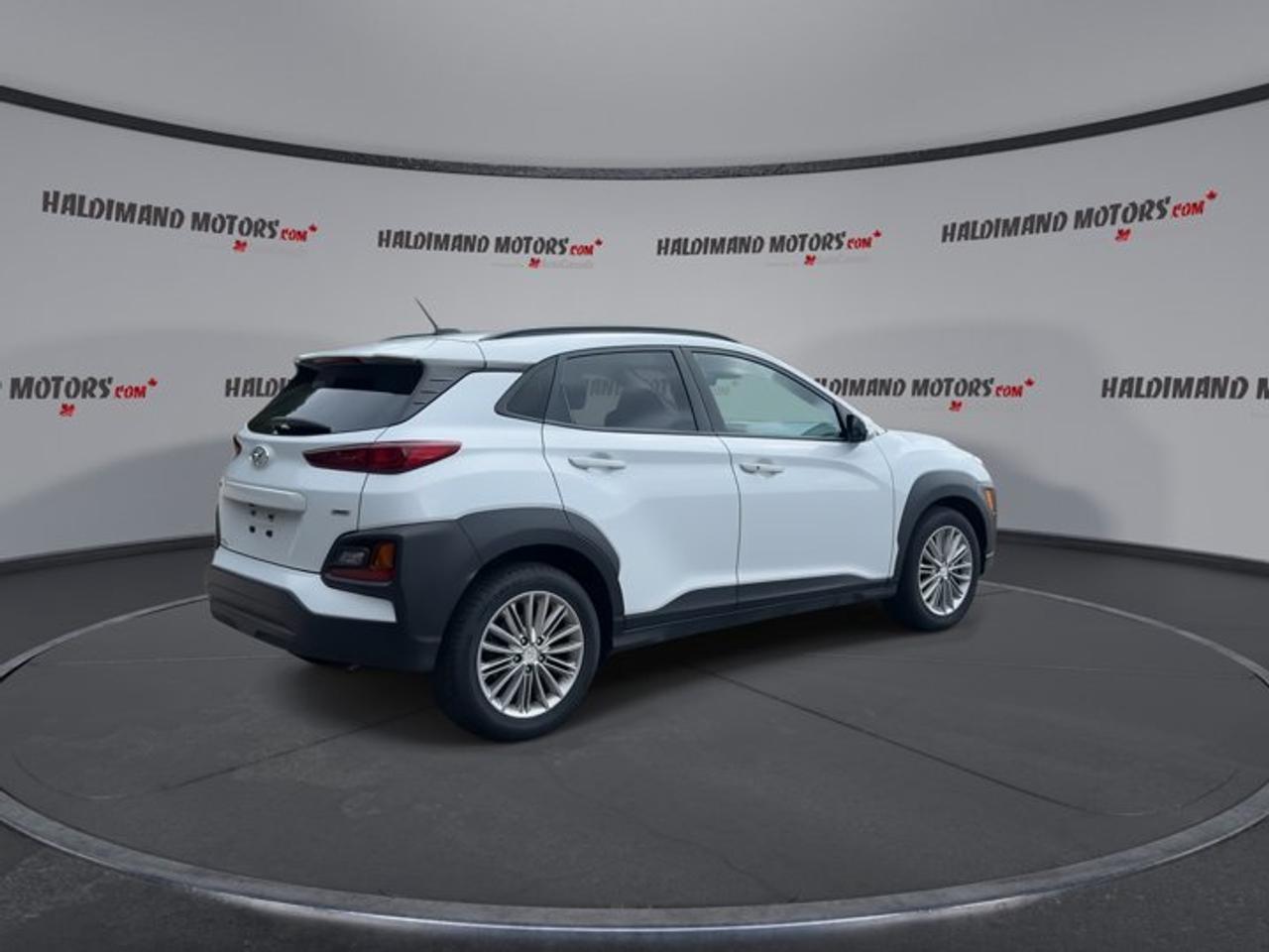 2018 Hyundai KONA Luxury AWD | No Accidents | Leather Seats | Heated Steering Photo