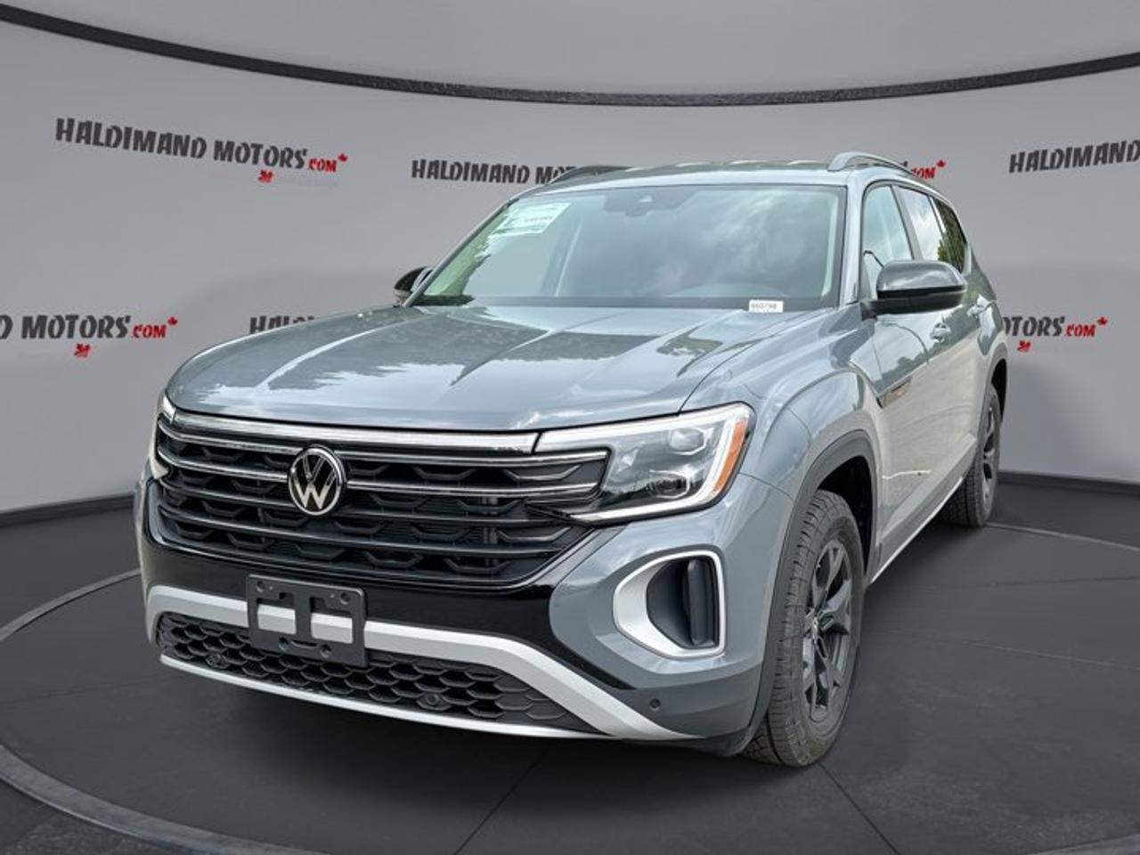 2025 Volkswagen Atlas Peak Edition 4WD | No Accidents | Leather Seats | Vent. Front Seats Photo0