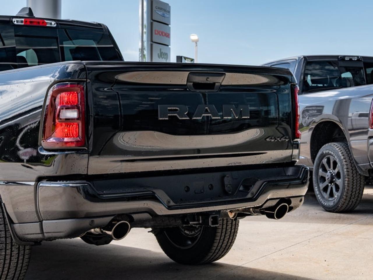 2026 RAM 1500 Express Photo
