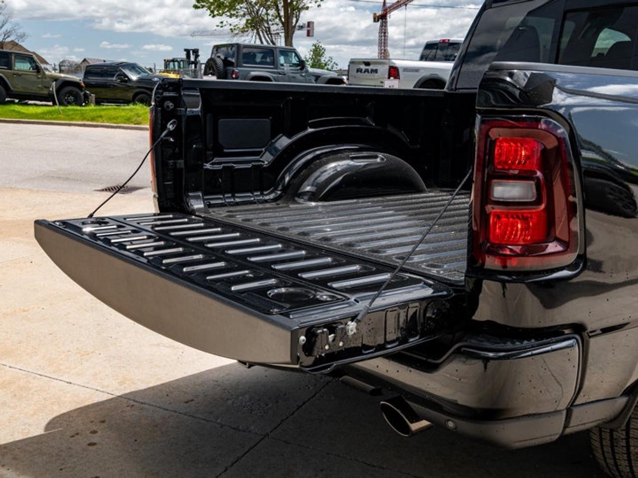 2026 RAM 1500 Express Photo