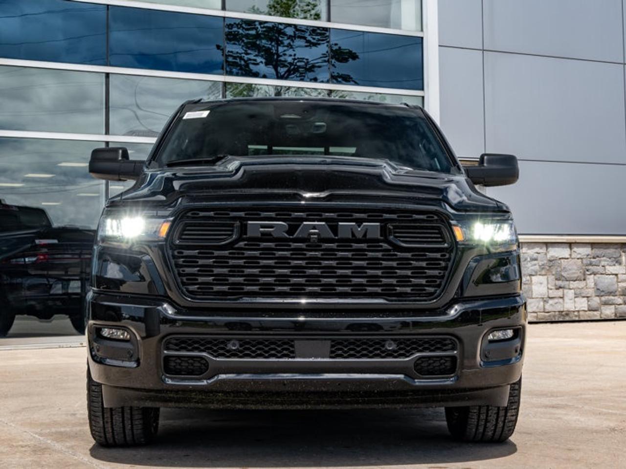 2026 RAM 1500 Express Photo