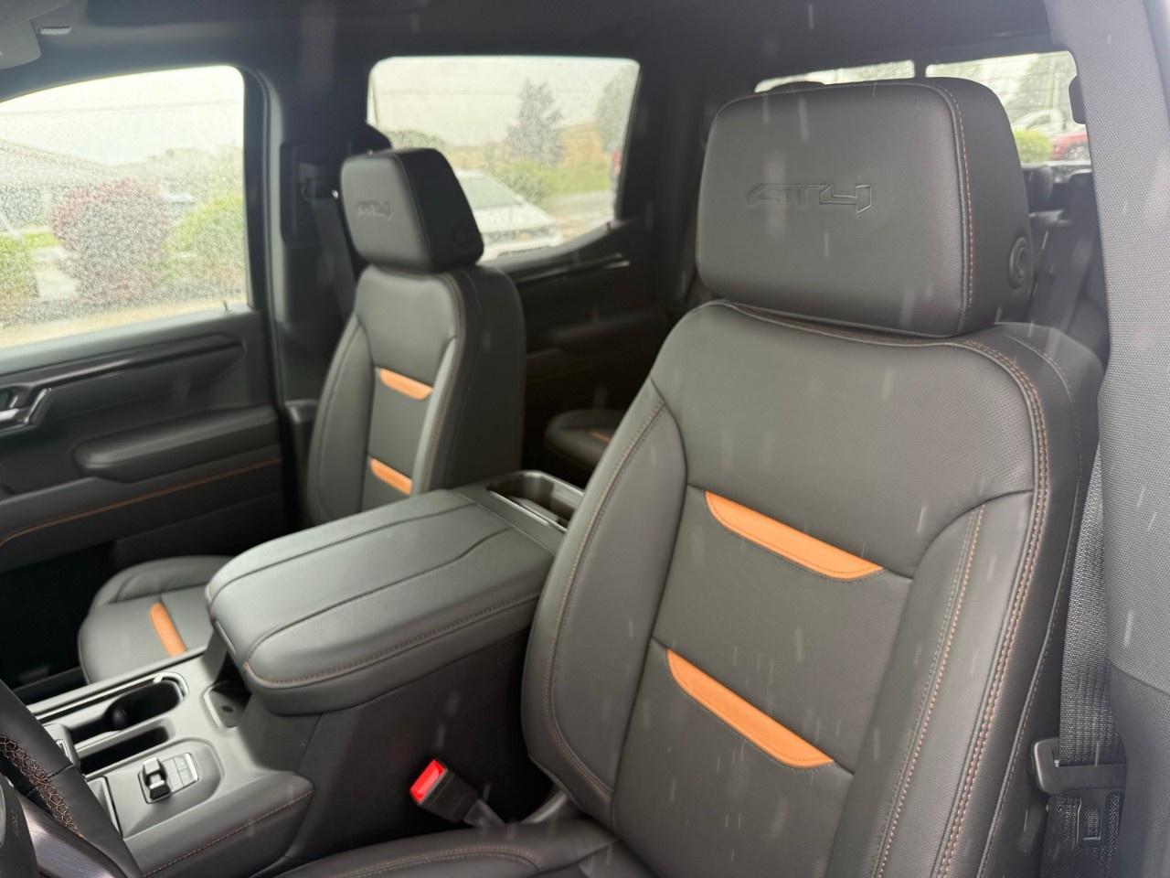 2026 GMC Sierra 1500 Crew Cab Short Box 4-Wheel Drive AT4 Photo4