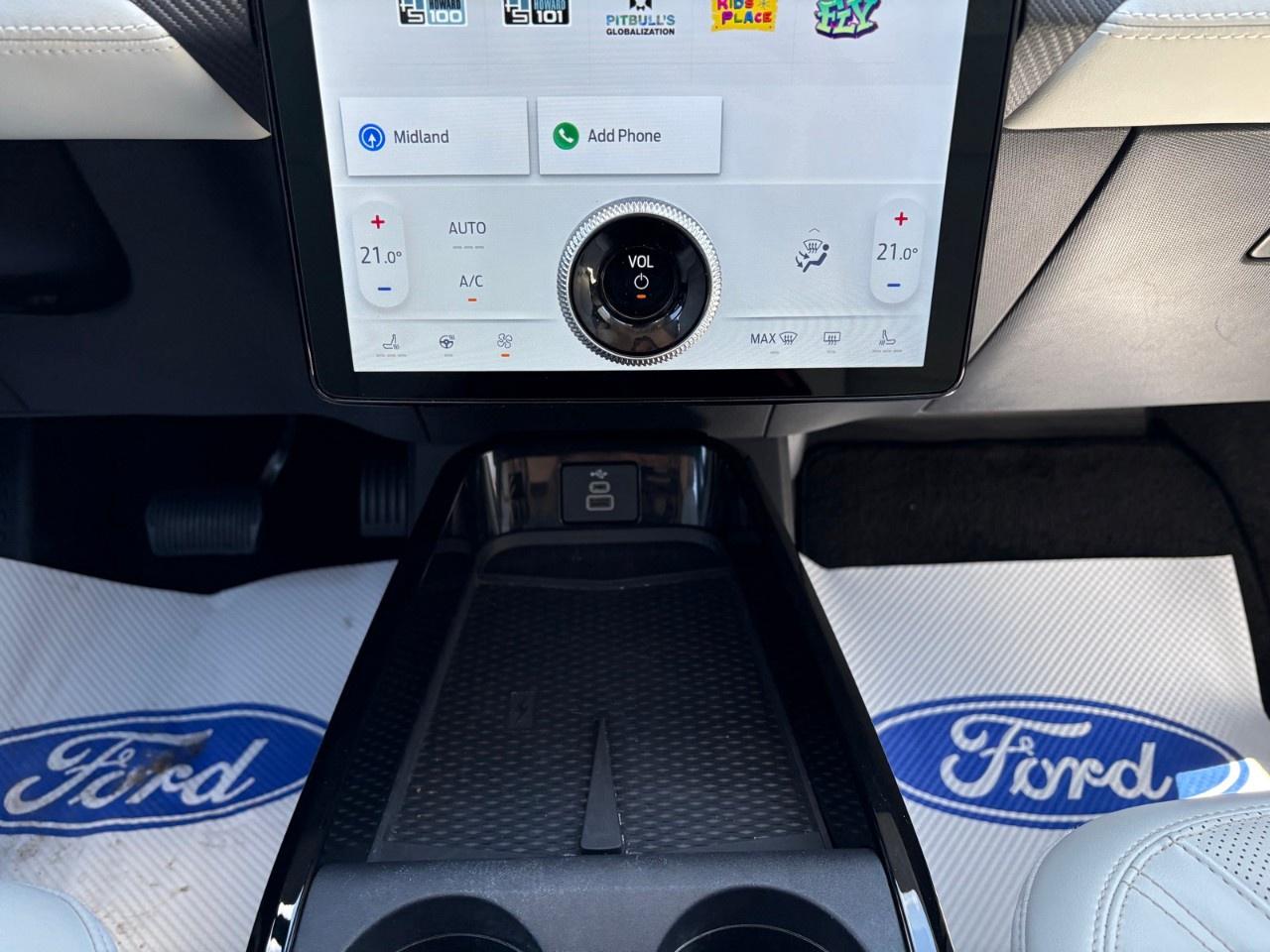 2025 Ford Mustang Mach-E Premium AWD Photo