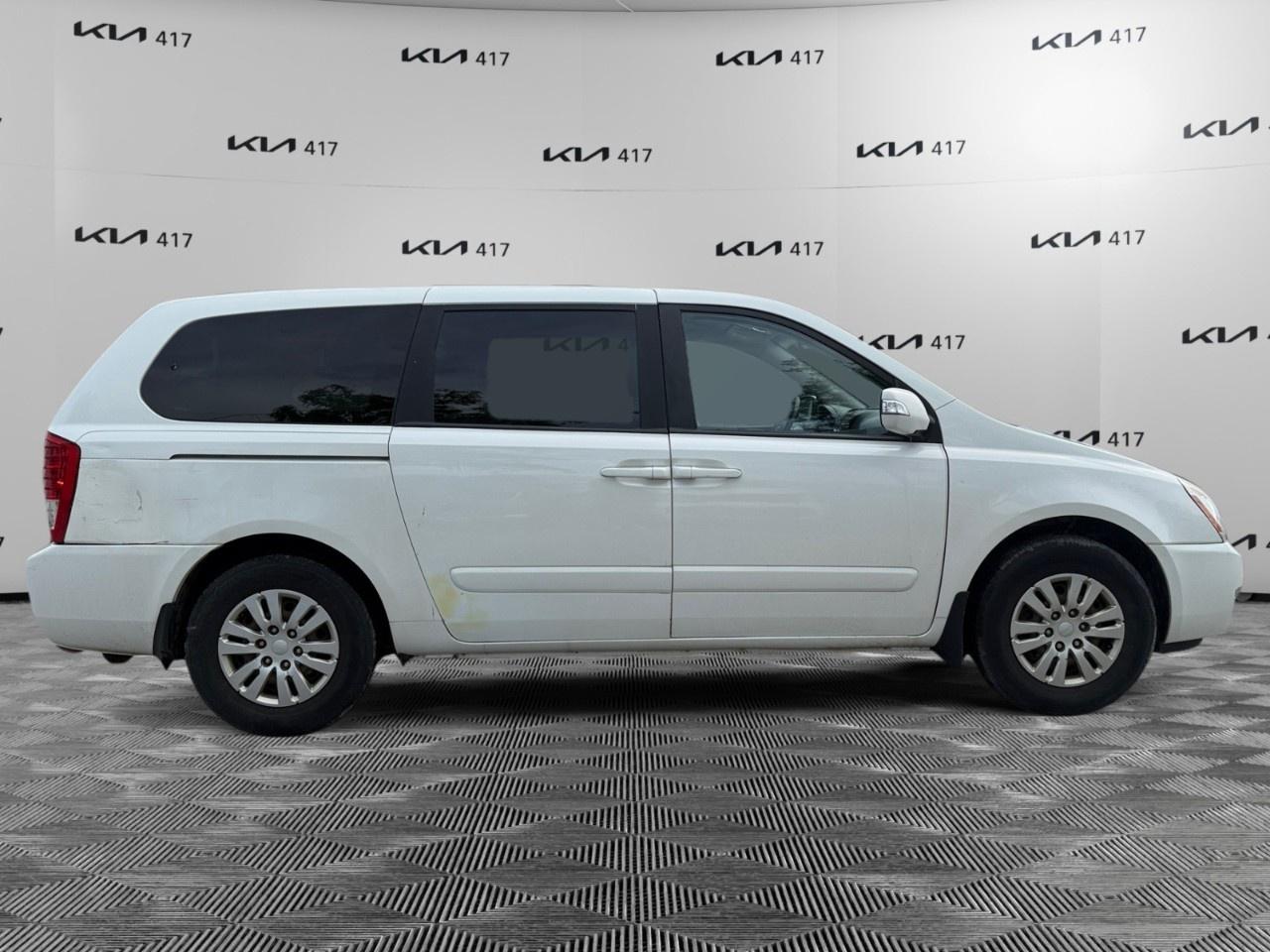 2014 Kia Sedona 4DR WGN LX Photo