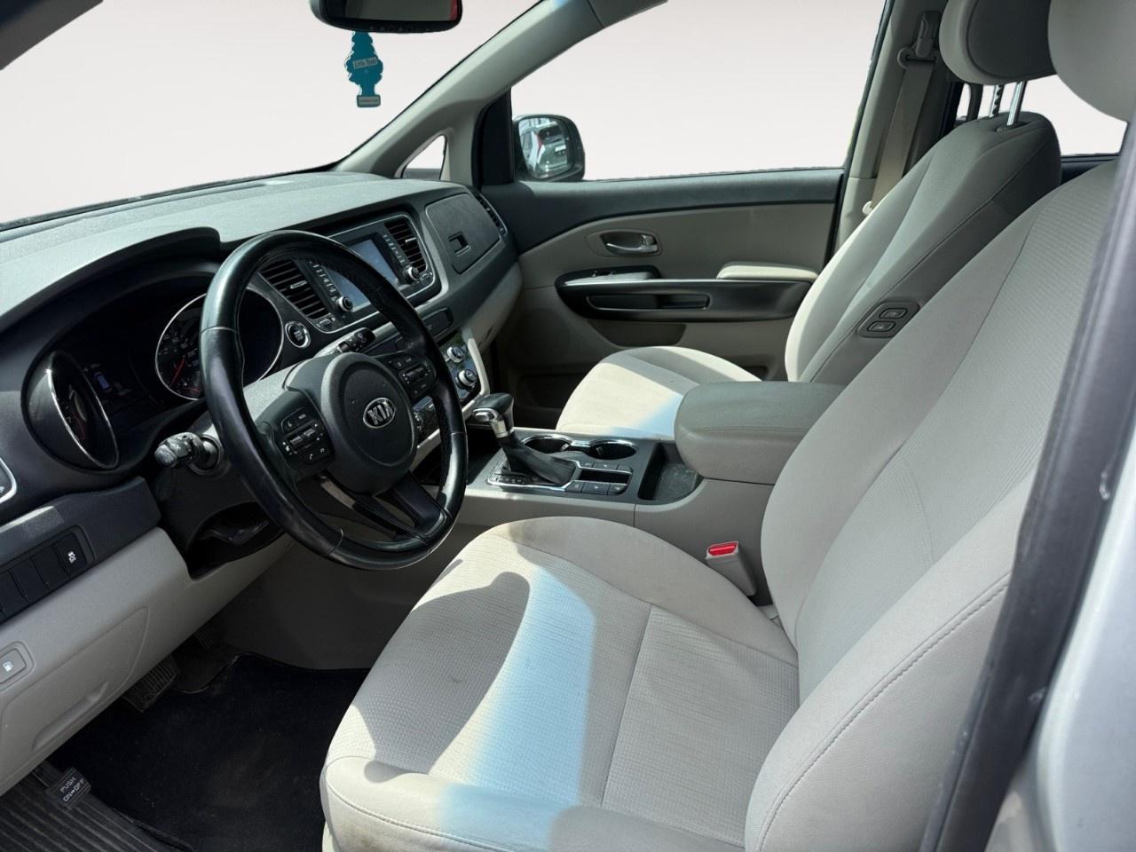 2020 Kia Sedona LX FWD Photo