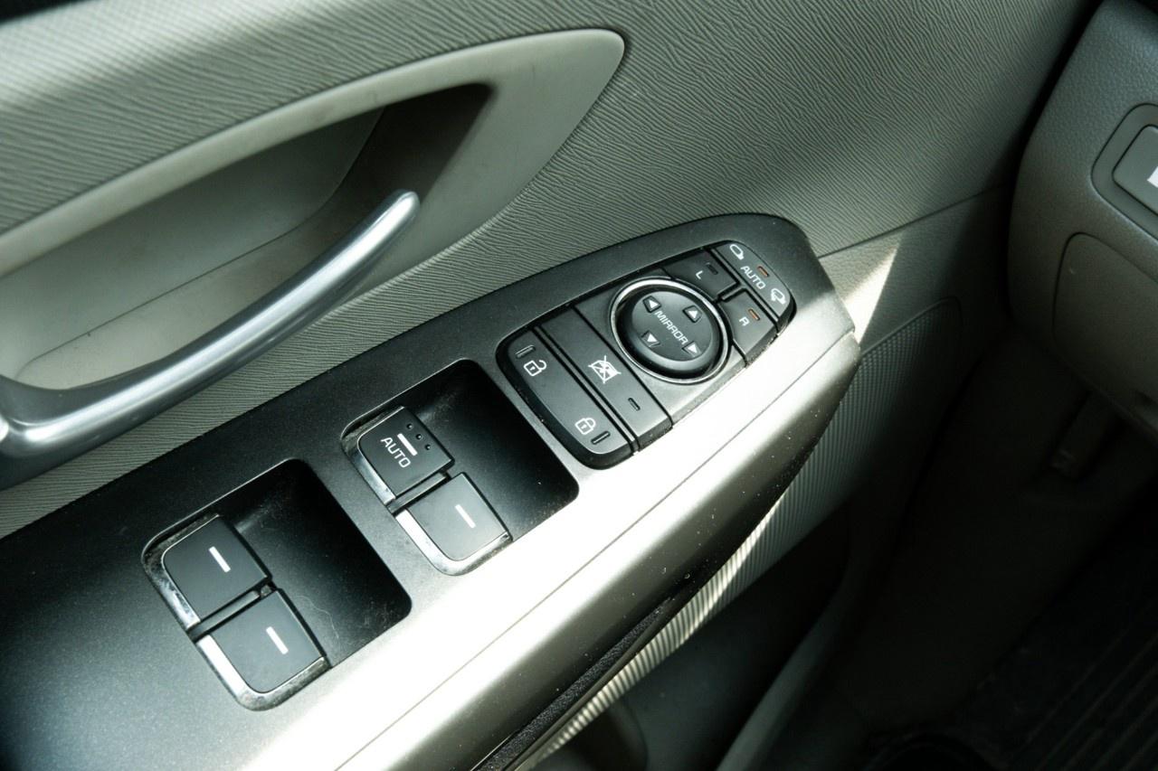 2020 Kia Sedona LX FWD Photo