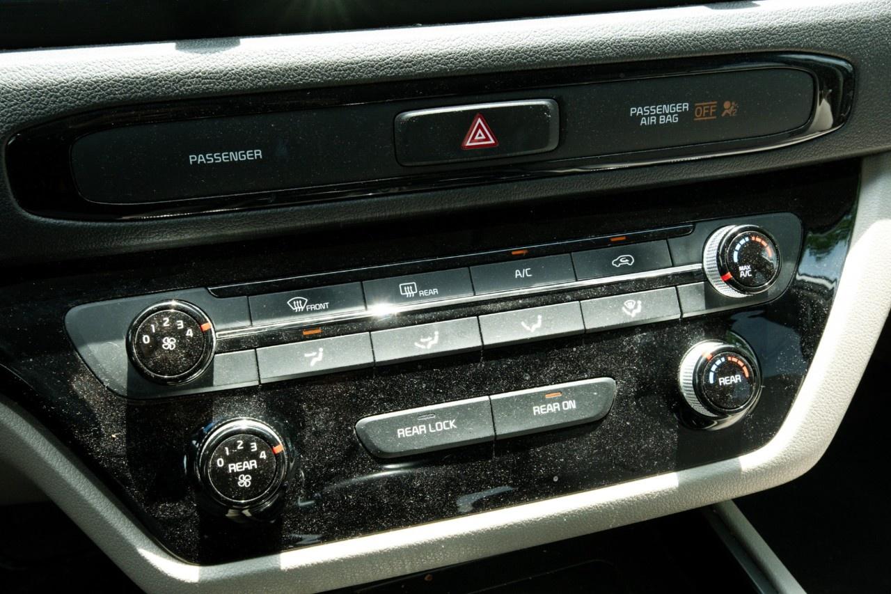 2020 Kia Sedona LX FWD Photo