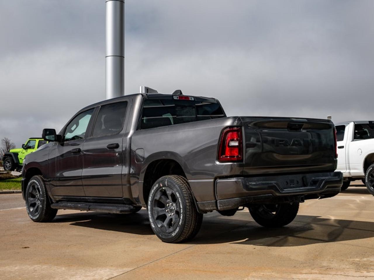 2026 RAM 1500 Express Photo