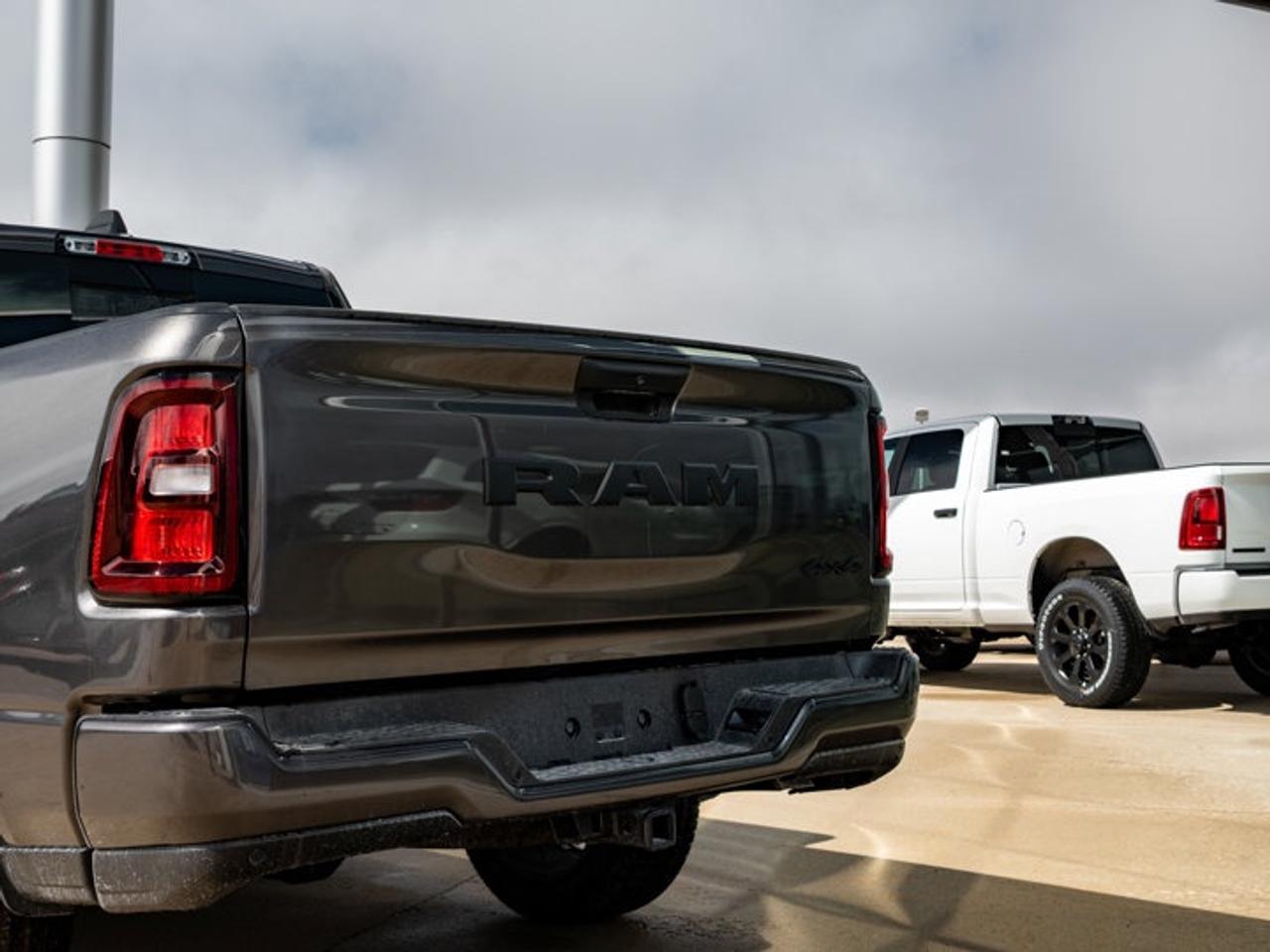 2026 RAM 1500 Express Photo