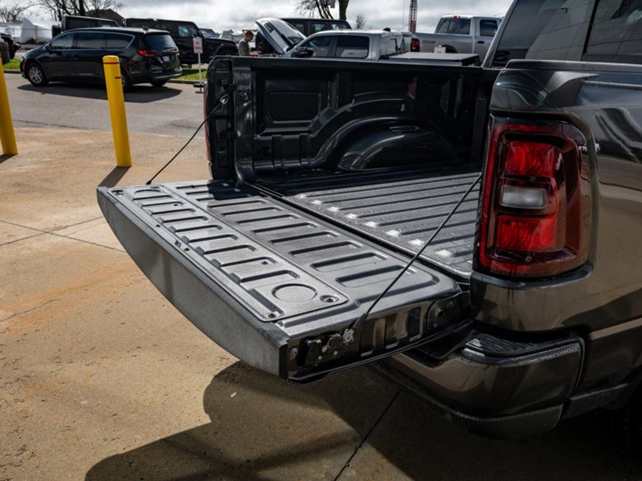 2026 RAM 1500 Express Photo