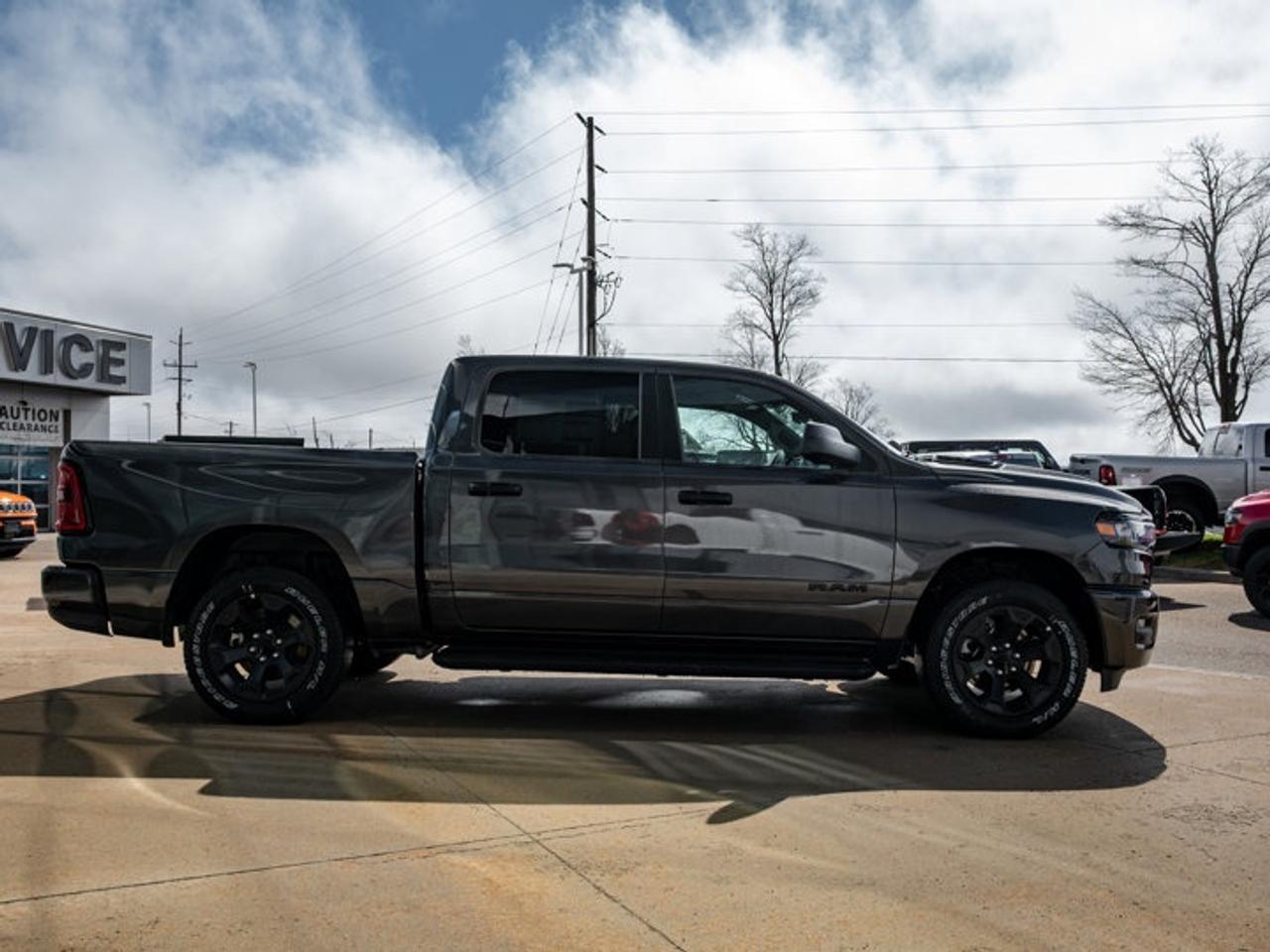 2026 RAM 1500 Express Photo