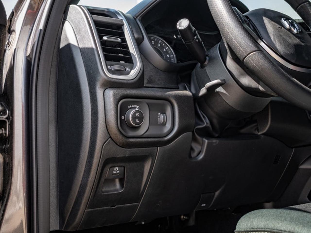 2026 RAM 1500 Express Photo