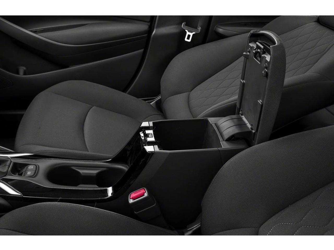 2021 Toyota Corolla LE Photo