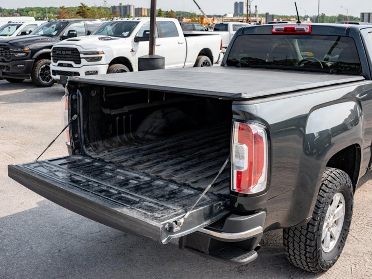2017 GMC Canyon 2WD SL Photo