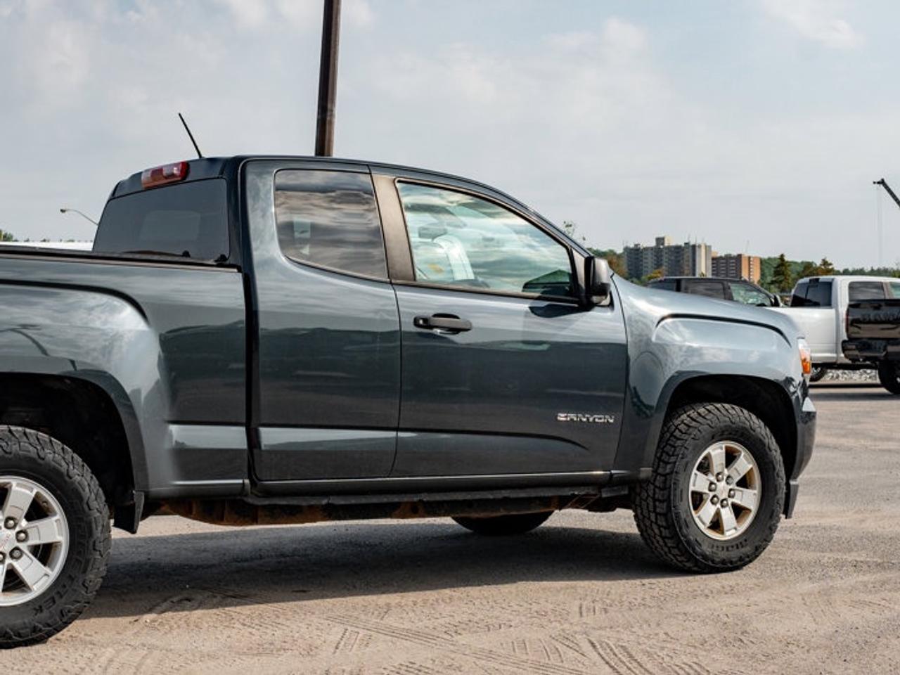 2017 GMC Canyon 2WD SL Photo