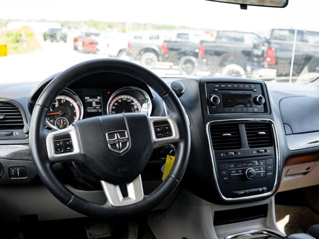2015 Dodge Grand Caravan Crew Photo