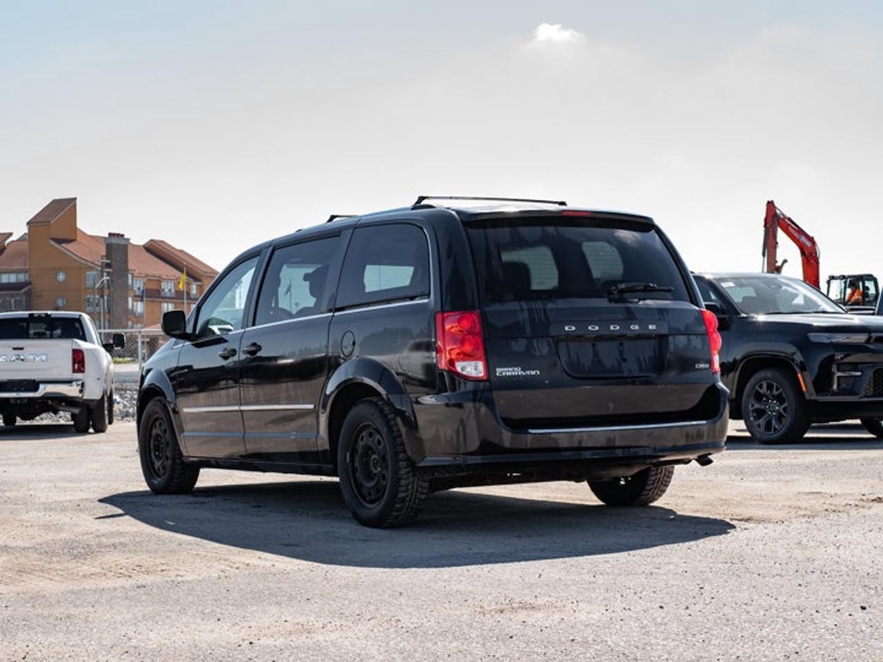 2015 Dodge Grand Caravan Crew Photo