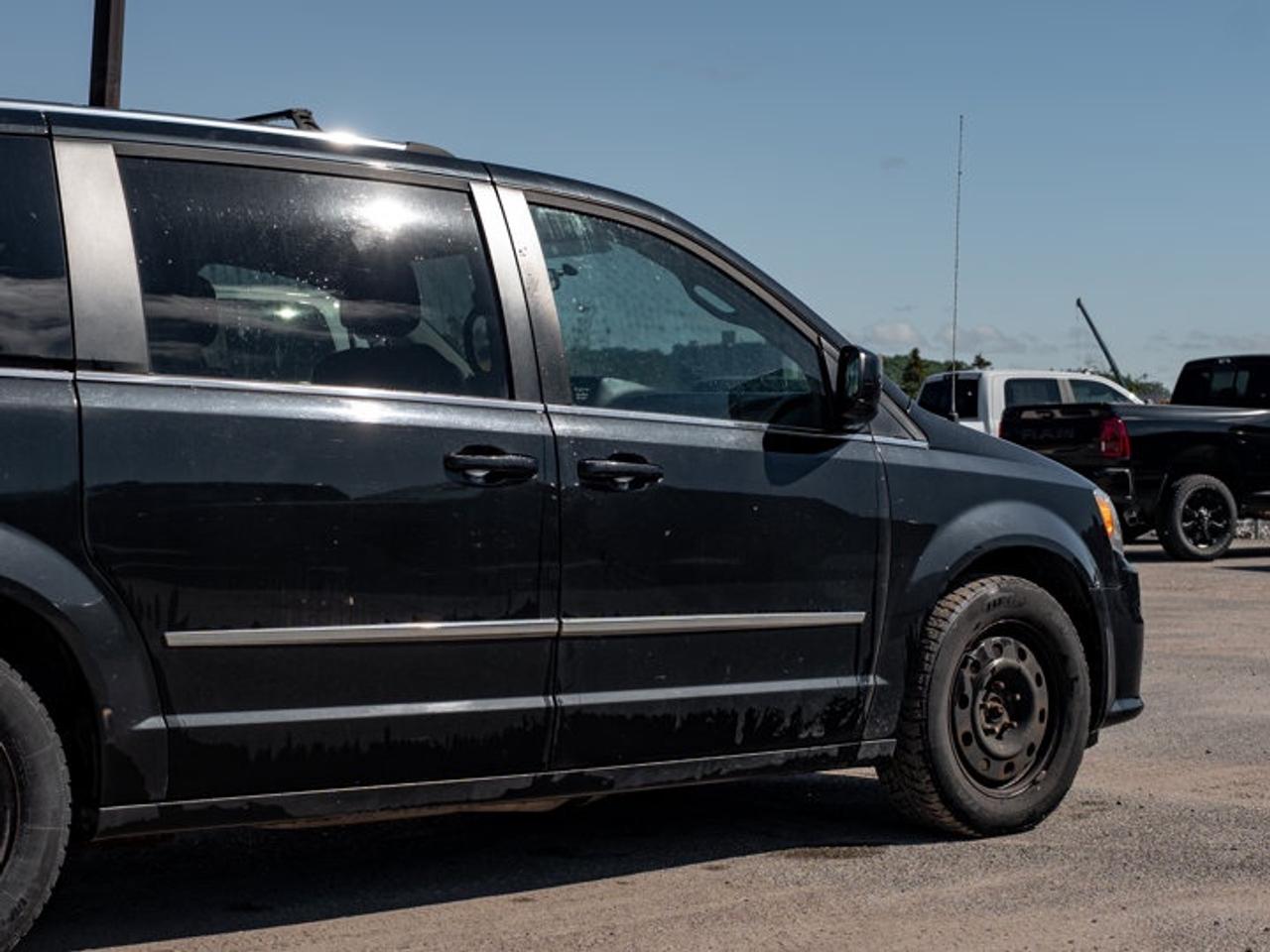 2015 Dodge Grand Caravan Crew Photo