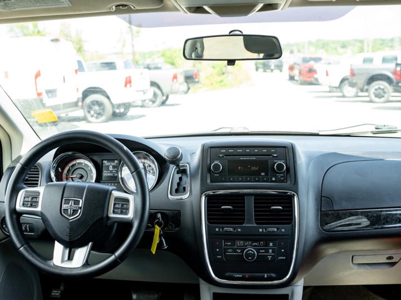 2015 Dodge Grand Caravan Crew Photo