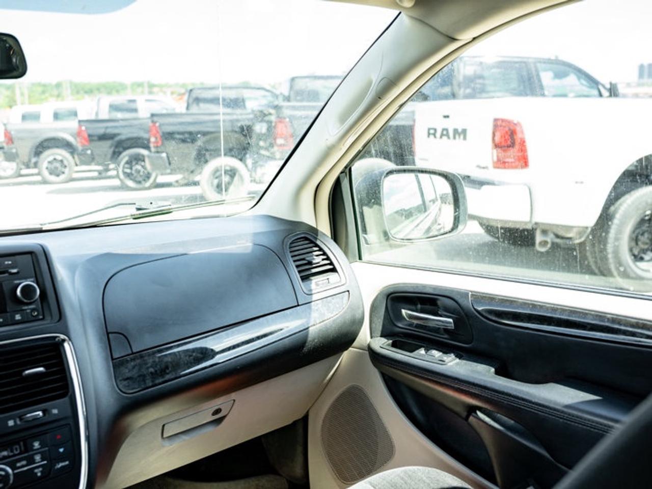 2015 Dodge Grand Caravan Crew Photo
