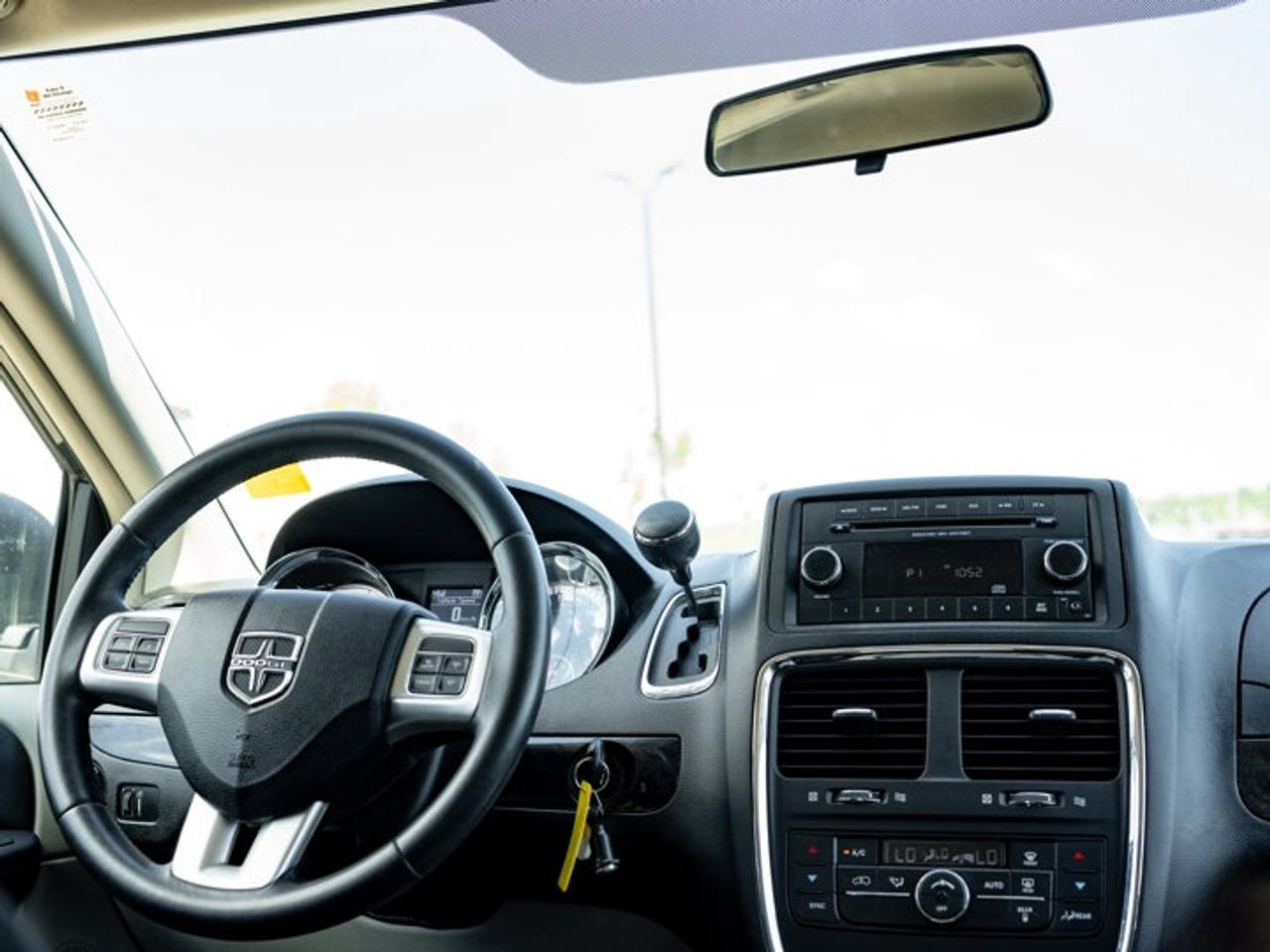 2015 Dodge Grand Caravan Crew Photo