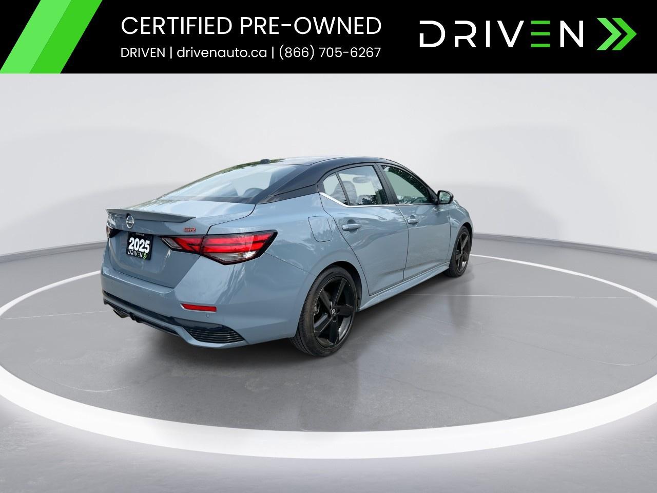 2025 Nissan Sentra SR CVT Photo